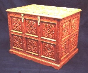 MianStarr,Carol-Imran-NATURE'S FINESSE - Hand Carved Wooden Chest in Solid Teak Wood