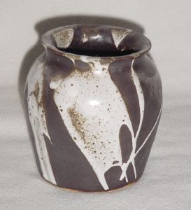 Quick,Amber-Vase 8 in Series, 2003