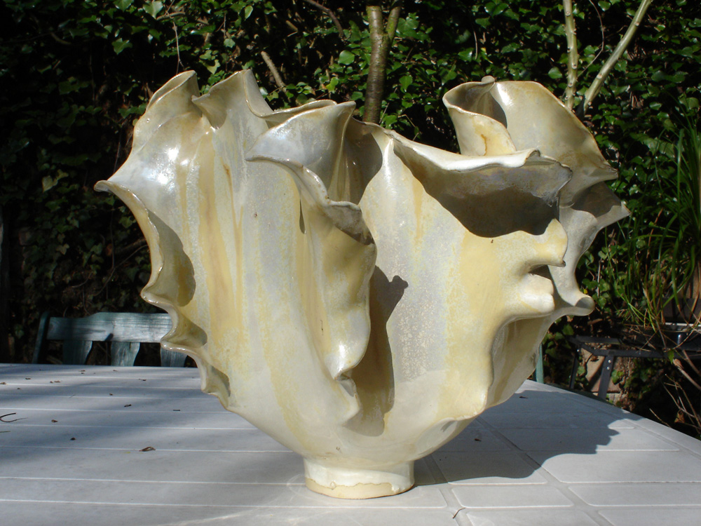 Richter-Hood,Melanie-crystalline glaze bowle 2