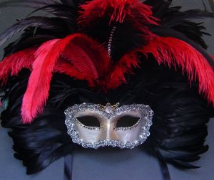 Hapeman,Claudia-Venetian feather masquerade mask from www.socaldesignco.com