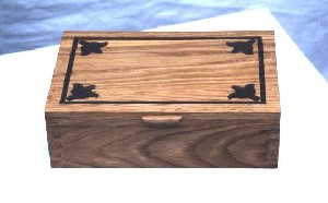 NATURAL TASTES - Inlaid & Hand Crafted Wooden Jewelry Box in Solid Red Oak & Wenge Wood